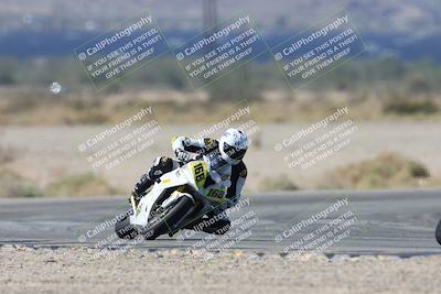 media/Oct-05-2025-CVMA (Sun) [[beeef4f201]]/Race 5-Amateur Supersport Open (Holeshot)/